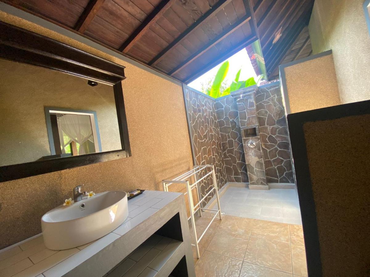 Badini Homestay Pemuteran Buitenkant foto