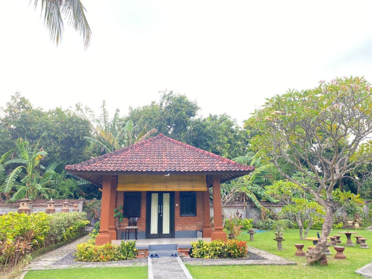 Badini Homestay Pemuteran Buitenkant foto